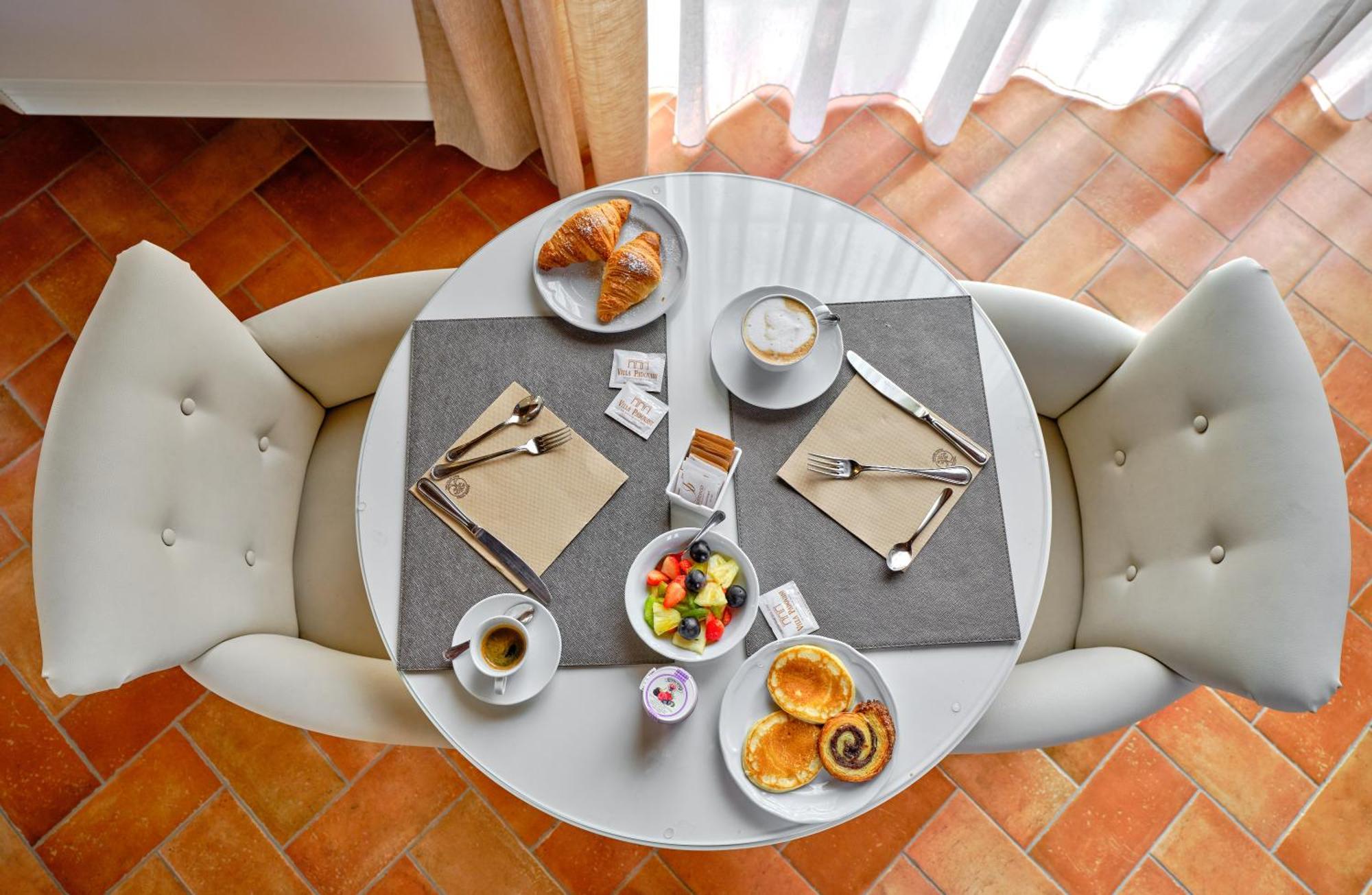 Villa Padovani Relais De Charme - Adults Only Pastrengo Bagian luar foto