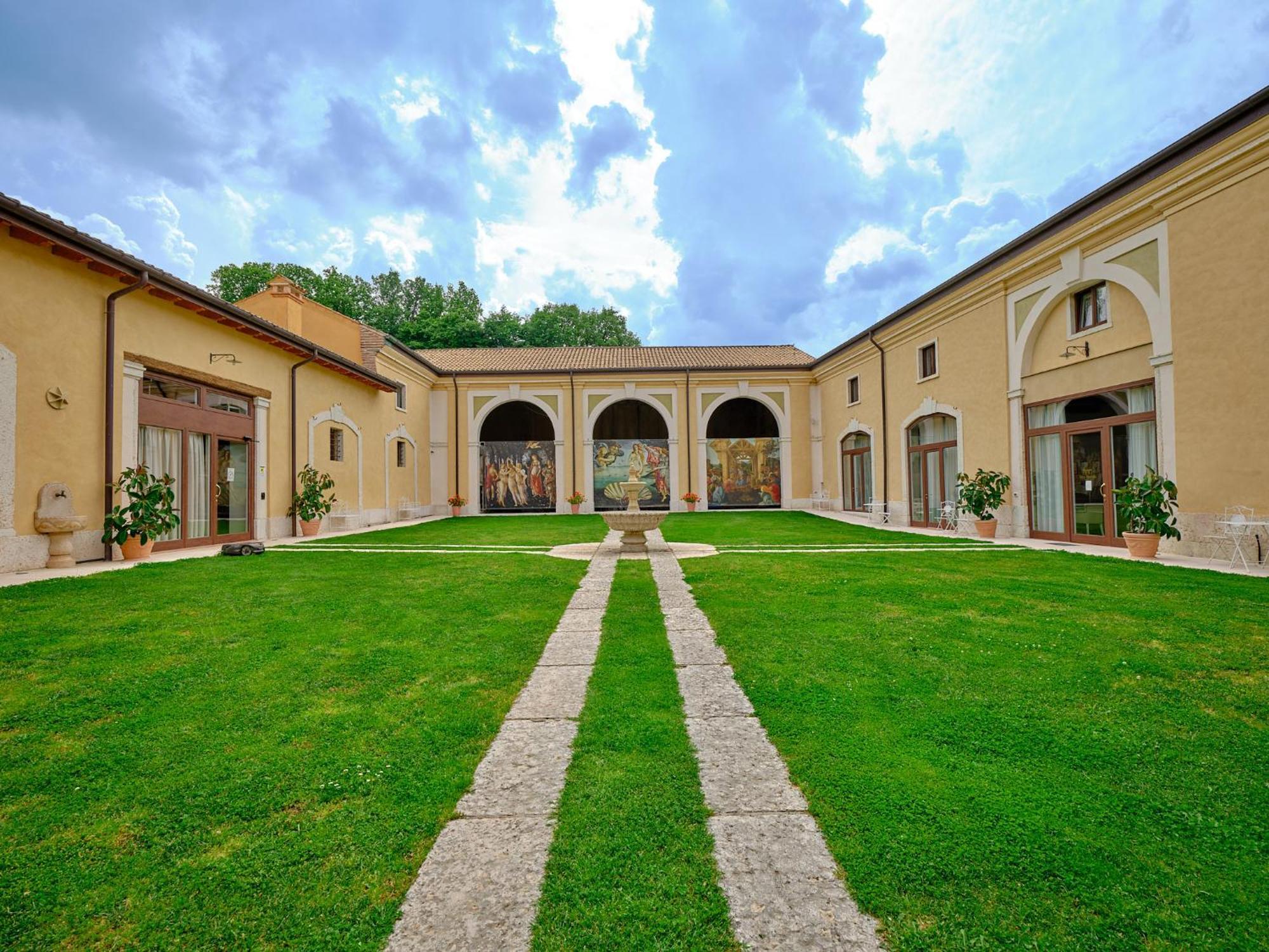 Villa Padovani Relais De Charme - Adults Only Pastrengo Bagian luar foto